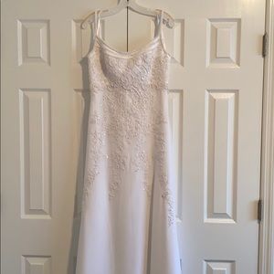 Wedding dress - never worn